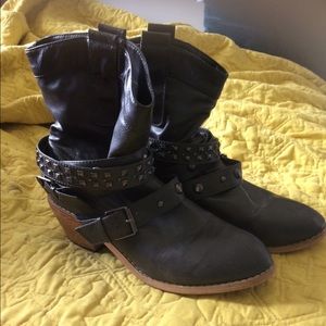 Gray Maurices Boot